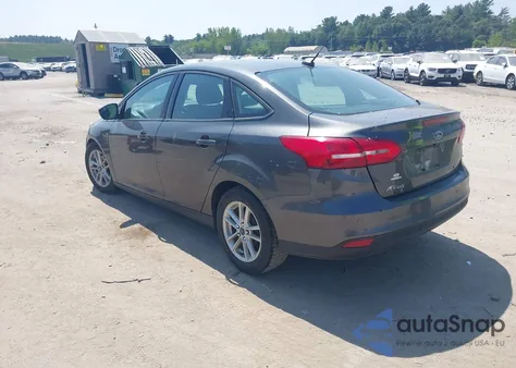 2016 Ford Focus Se z USA, uszkodzony, nr VIN 1FADP3F21GL334804